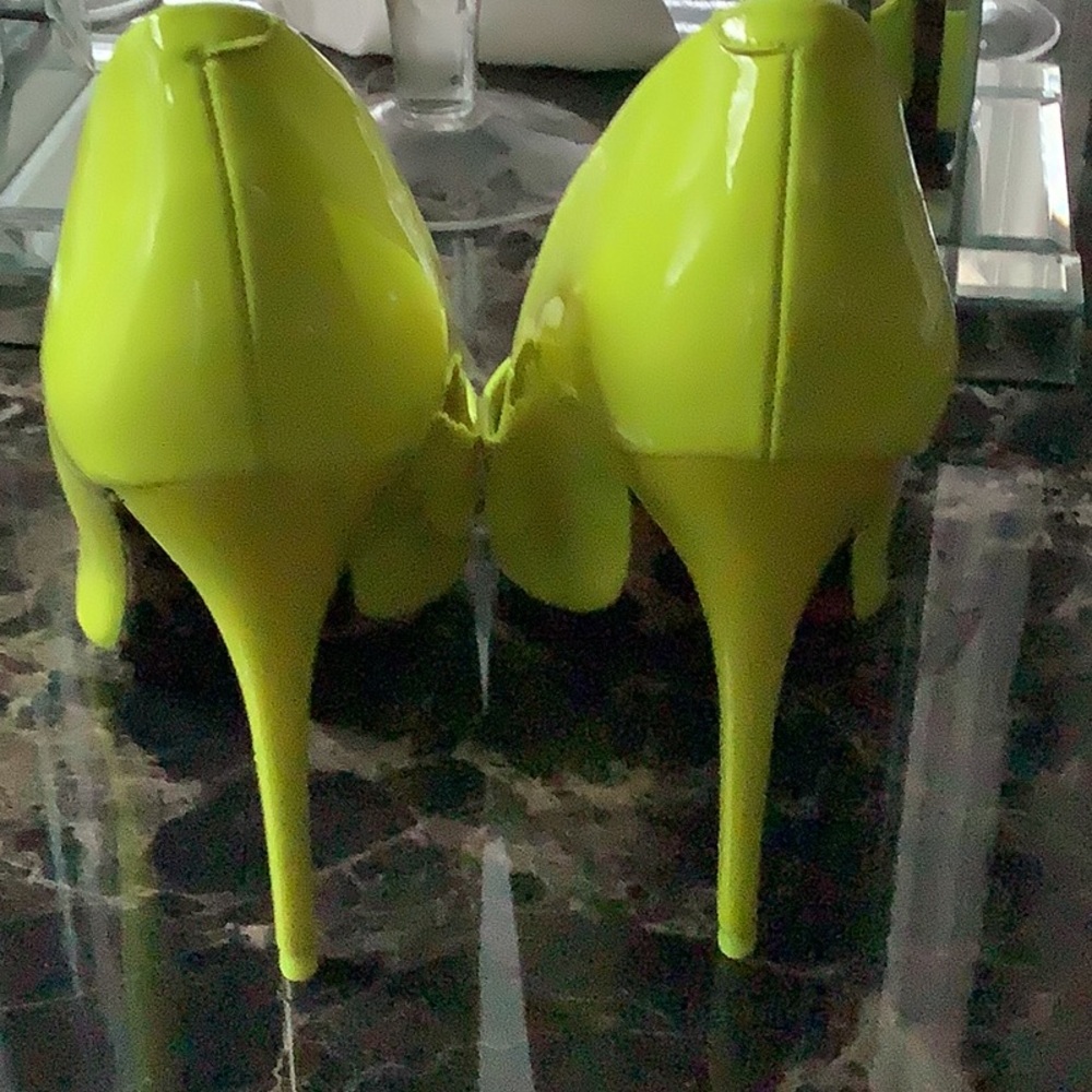 Shoes - Picture 2 of 3